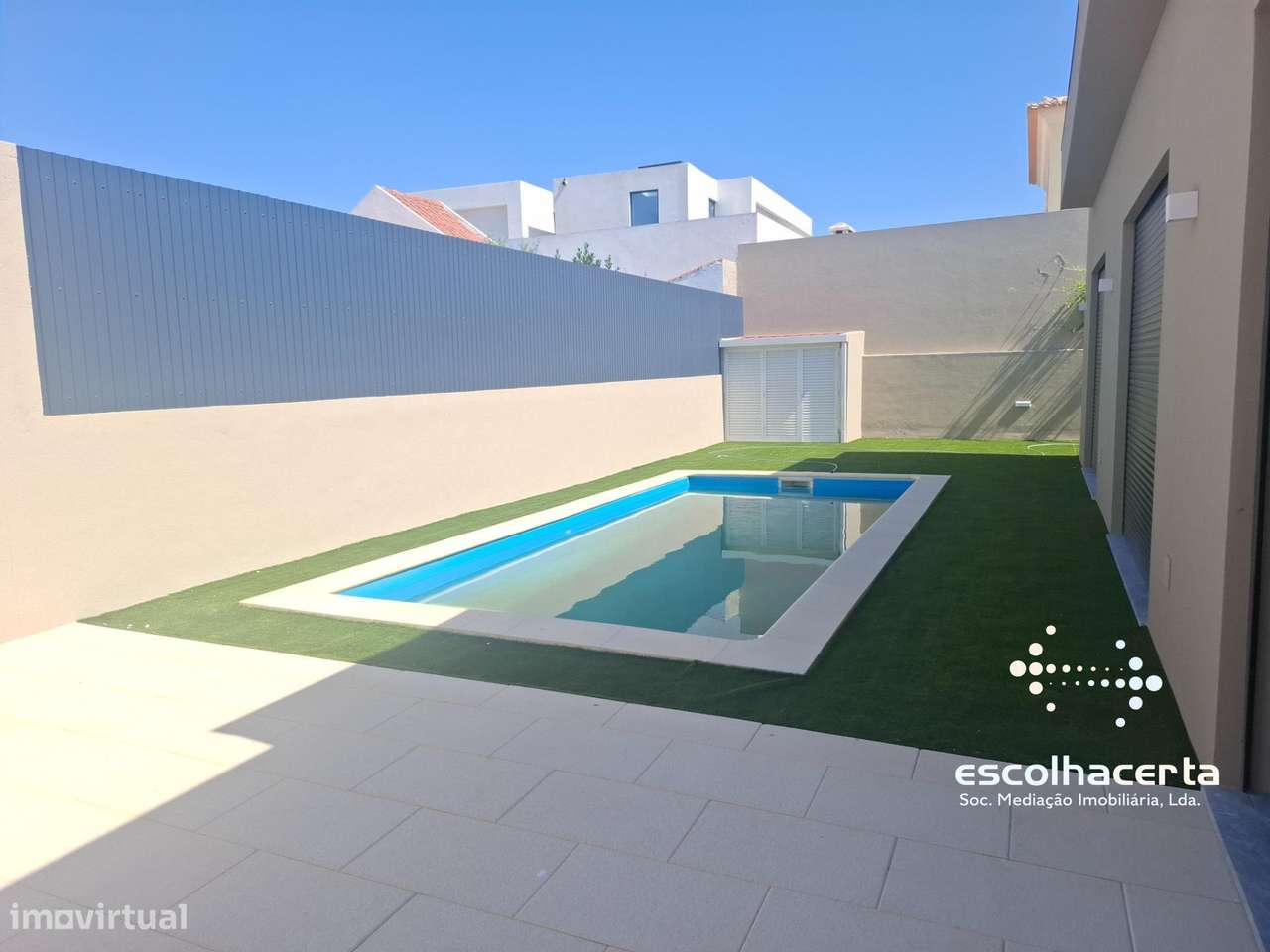 Moradia Térrea T4 Nova com Piscina Brejos Azeitão-10