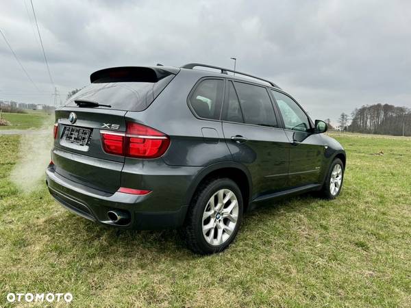 BMW X5 xDrive35i Edition Exclusive - 7