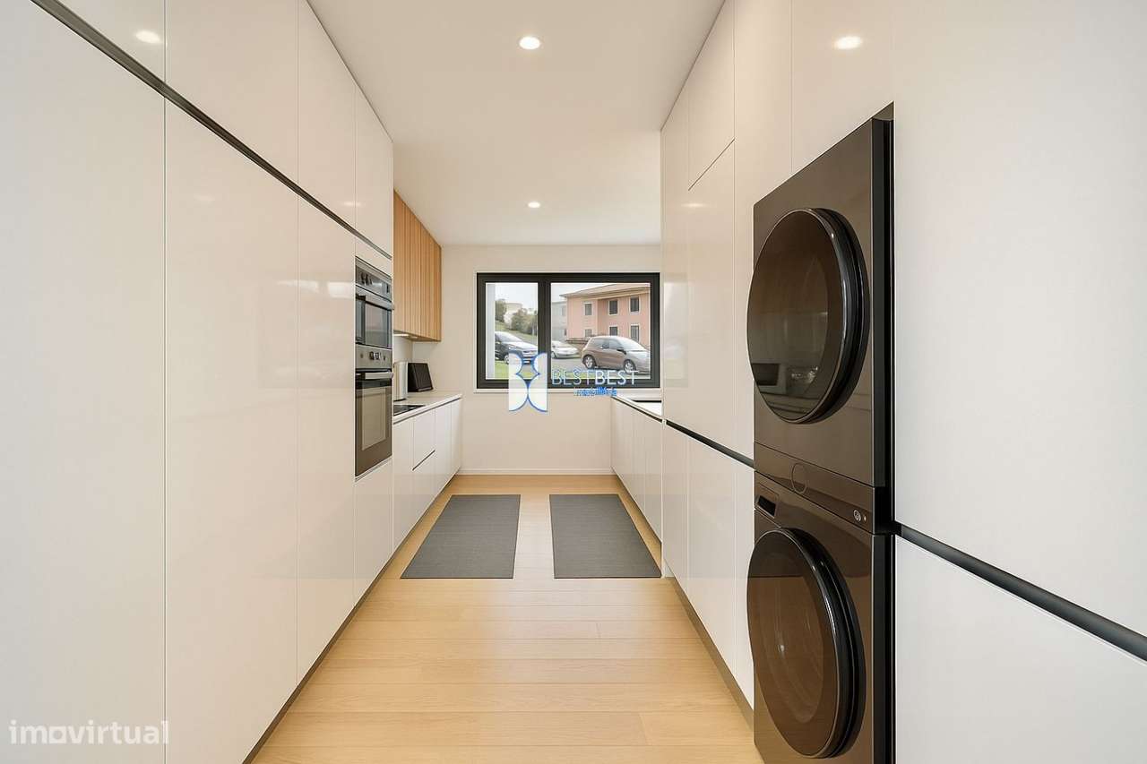 EXCELENTE T3, VARANDAS, TERRAÇOS E GARAGEM DUPLA–CALENDÁRIO,FAMALI-8