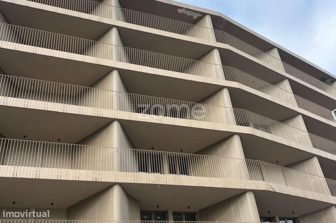 Apartamento T1+1 no centro da Vila das Taipas, Guimarães - Grande imagem: 2/32