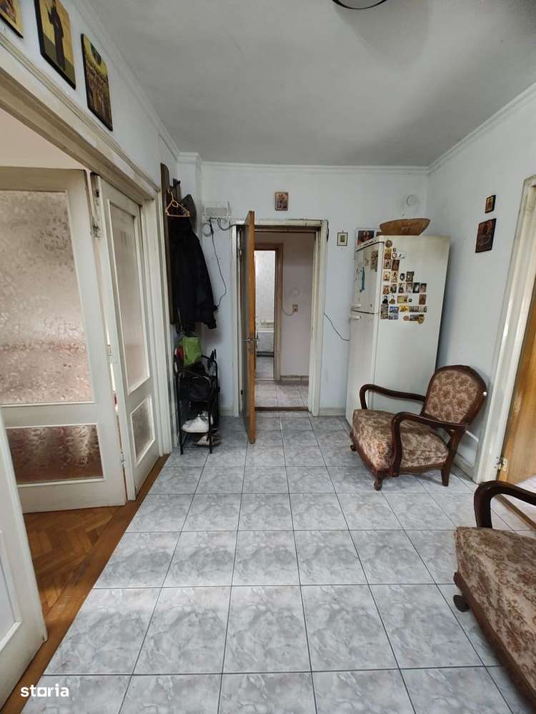 Apartament decomandat zona B-dul Decebal-Kogalniceanu,et. 3+garaj+boxa - Imagine principală: 2/10