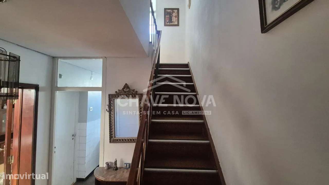 Moradia T2+1 c/garagem em Mafamude  (Urbanização do Cedro, Mafamude)-9