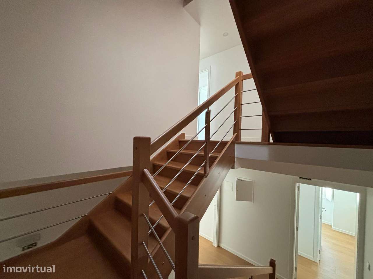 venda de magnifico prédio na Rua da Matemática (4 T0´s e 5 T1's)-35