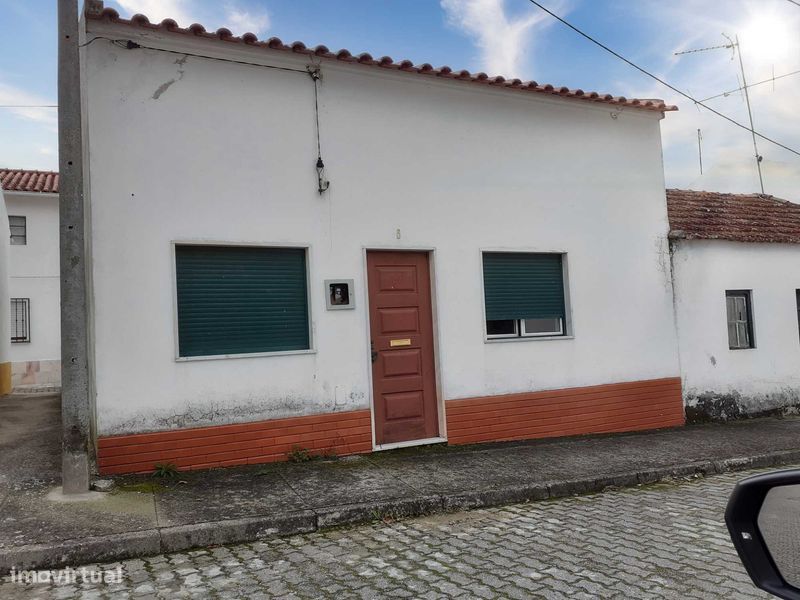 Vende-se casa no Alentejo - Grande imagem: 1/6