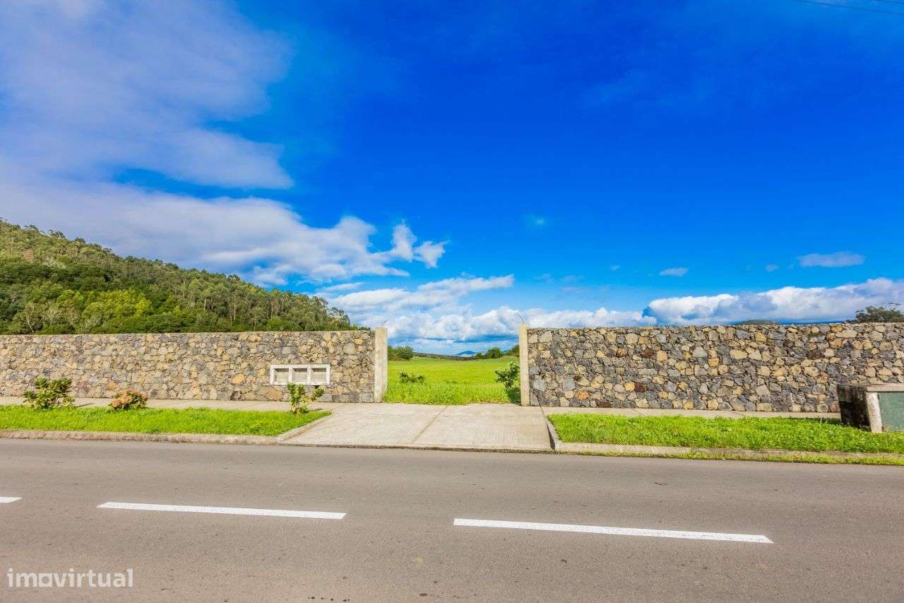 Lote no Pico da Pedra - Grande imagem: 2/4