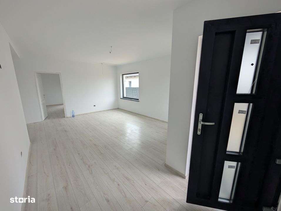 Casa 2025 Lilieci Rozelor (Apa, Canalizare, Gaz) terasa + beci-12