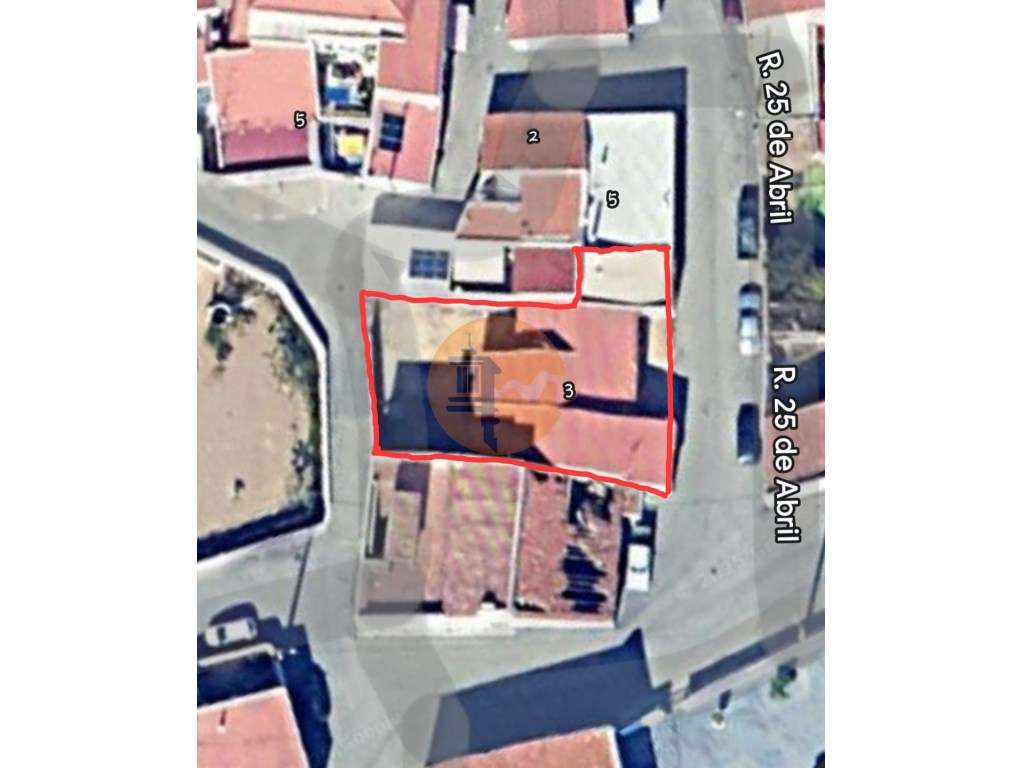 Moradia T3 para Remodelação Total no Coração do Azinhal - Grande Po...-17