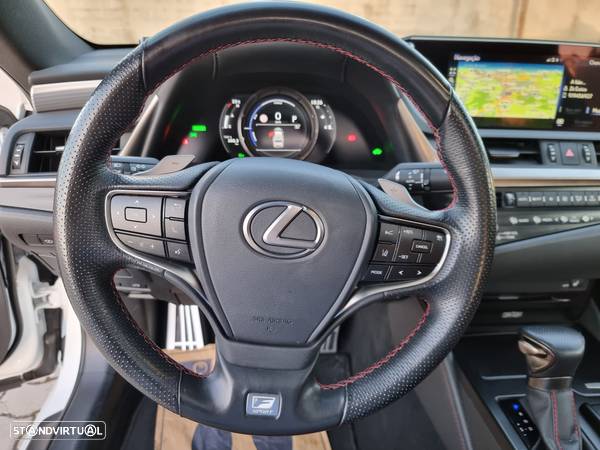 Lexus ES 300h F Sport+ - 17