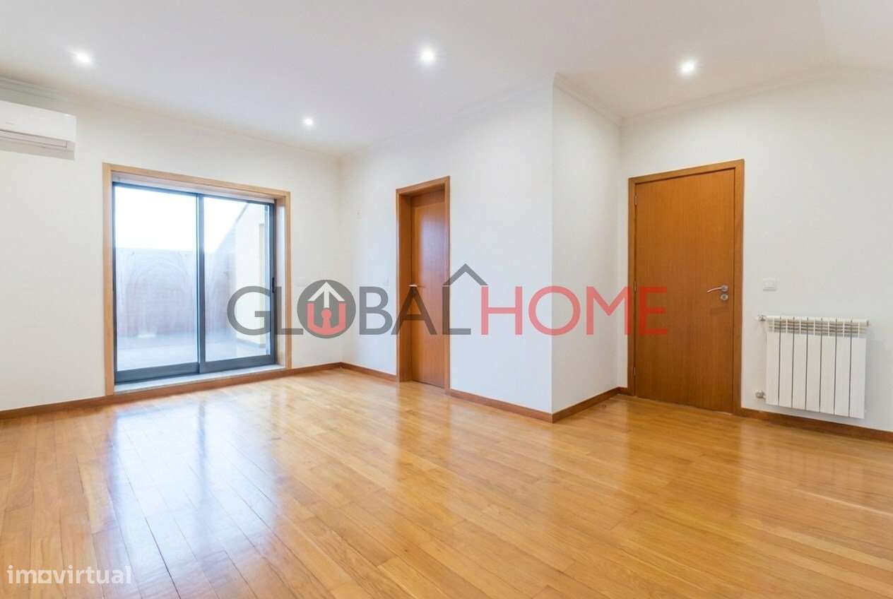 Duplex T2+1 com vista mar em Canidelo-25