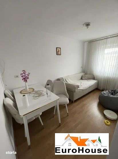 Apartament cu 3 camere de vanzare in Alba Iulia-0
