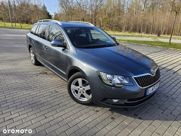 Skoda Superb 2.0 TDI DSG Elegance - 13