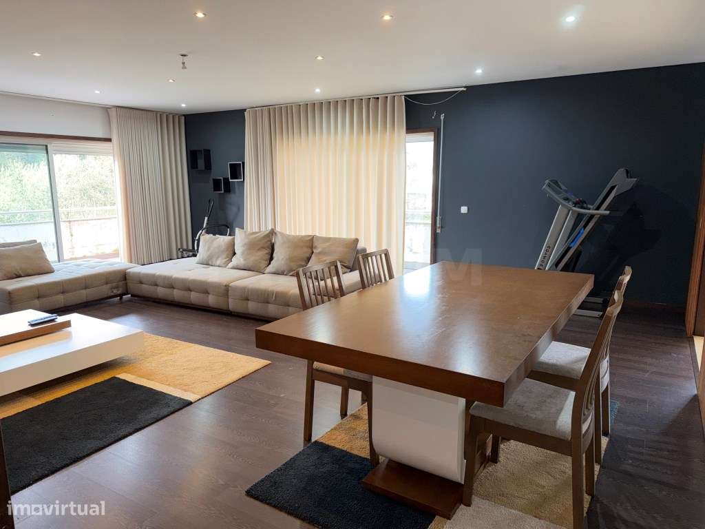 Apartamento T4 perto da cidade - Grande imagem: 4/26