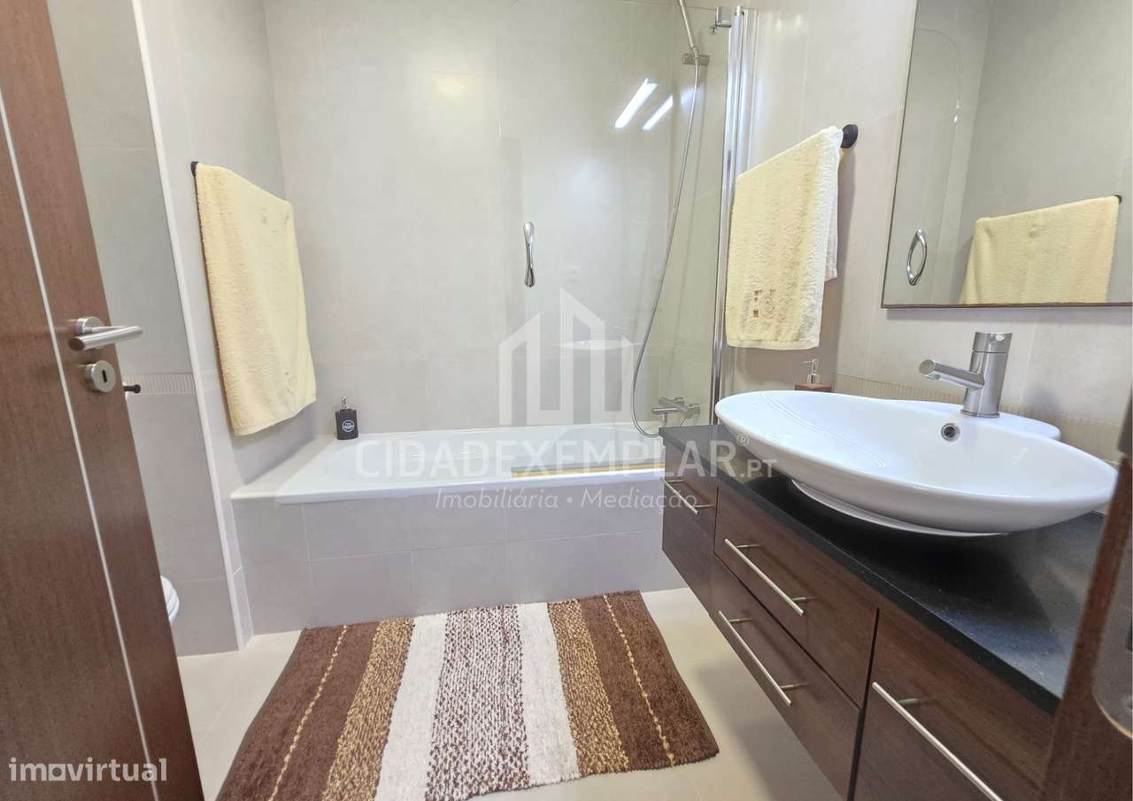 Elegante Apartamento T3, 1ª linha da Praia da Rocha –Portimão, Algarve-16