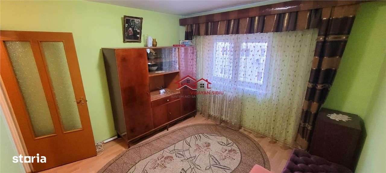 apartament 3 camere,str.Siretului,Sibiu,comision 0-7