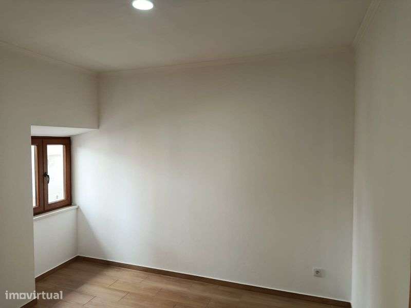 Moradia T4 para Venda - Grande imagem: 4/8