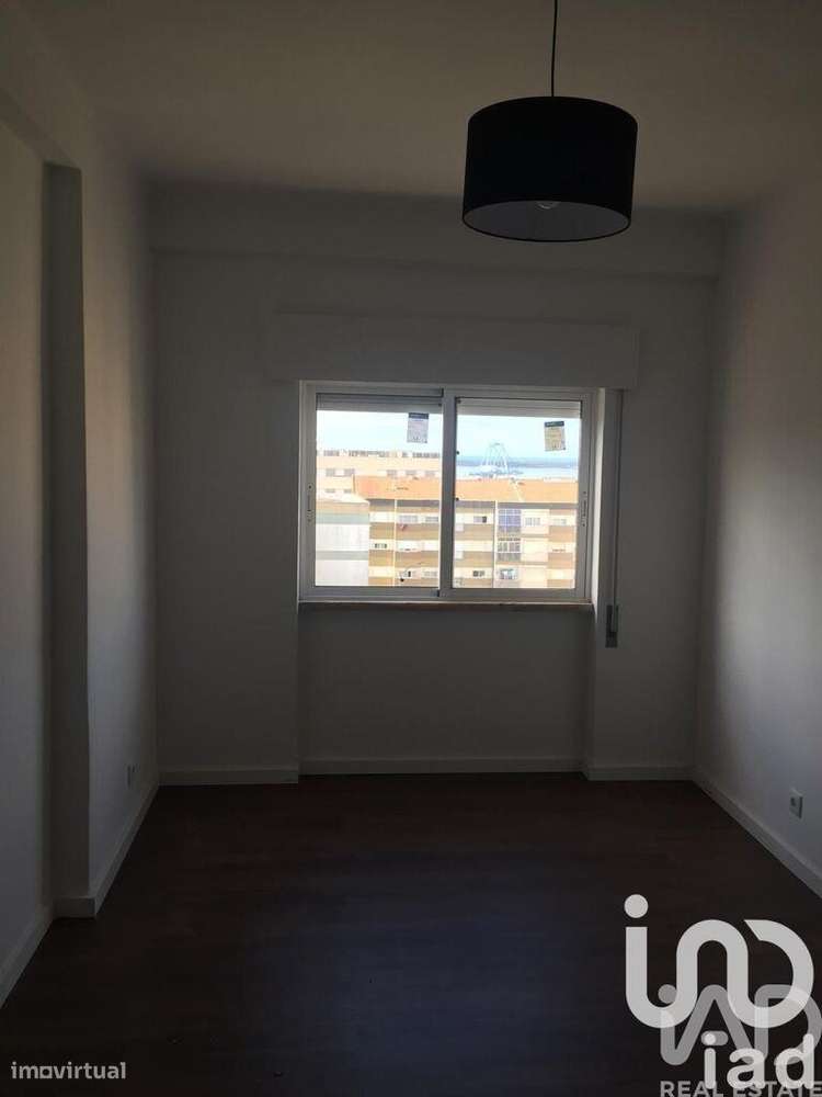 Apartamento T3 em São Sebastião de 110 m2 - Grande imagem: 2/19