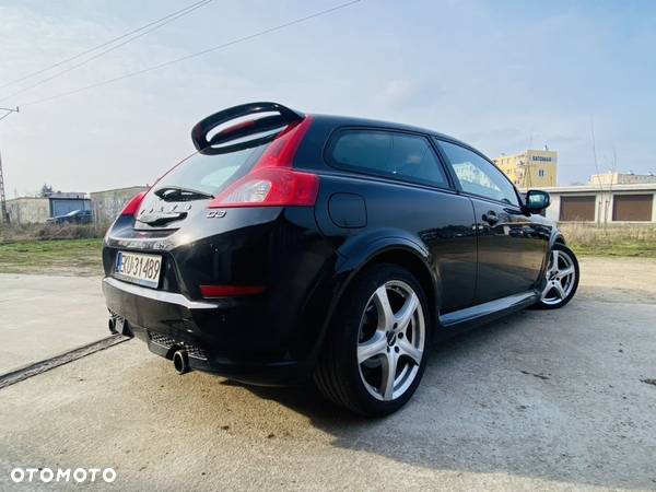 Volvo C30 D3 R-Design - 6