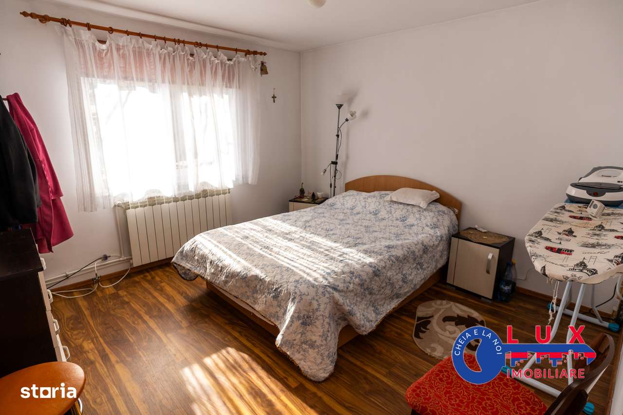 ID 6678 Vindem casa pe Strada Trandafirilor – ULTRACENTRAL-4