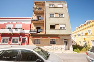 Oportunidade apartamento T1  Barreiro e Lavradio, 2ª linha do rio.