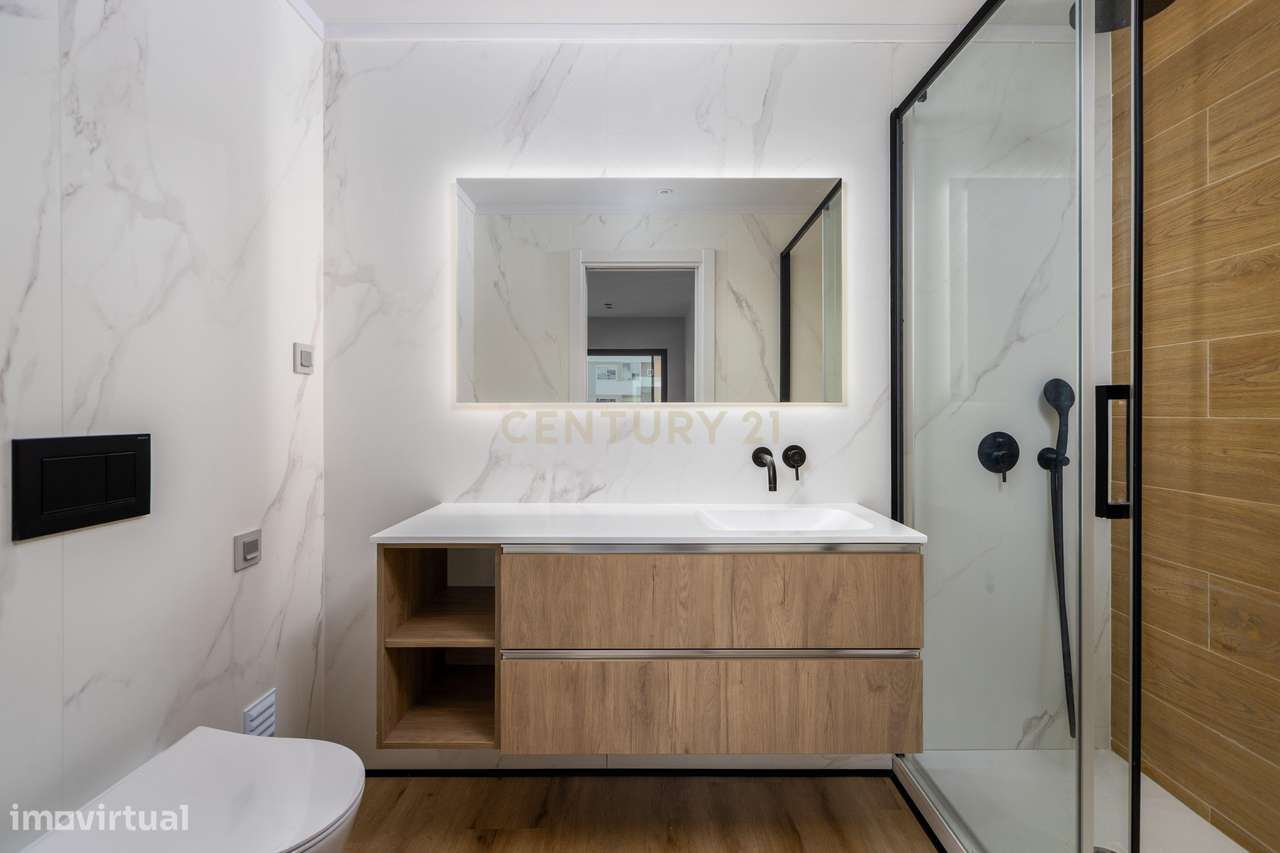 APARTAMENTO T2 NOVO DE LUXO EM FARO  PISCINA | GINÁSIO | DOMÓTICA E PA-10
