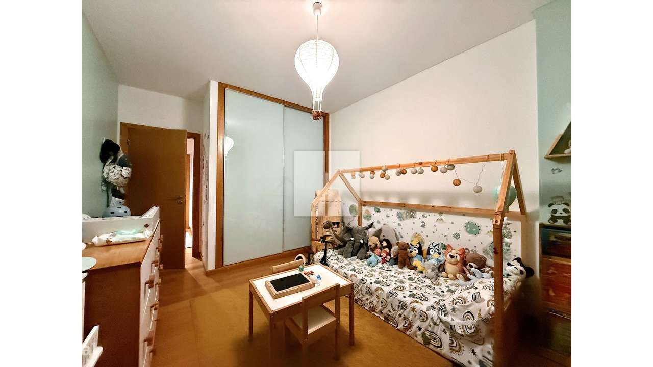 Apartamento T3 c/ Garagem-31