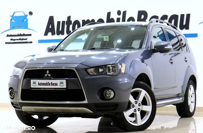 Mitsubishi Outlander - 2