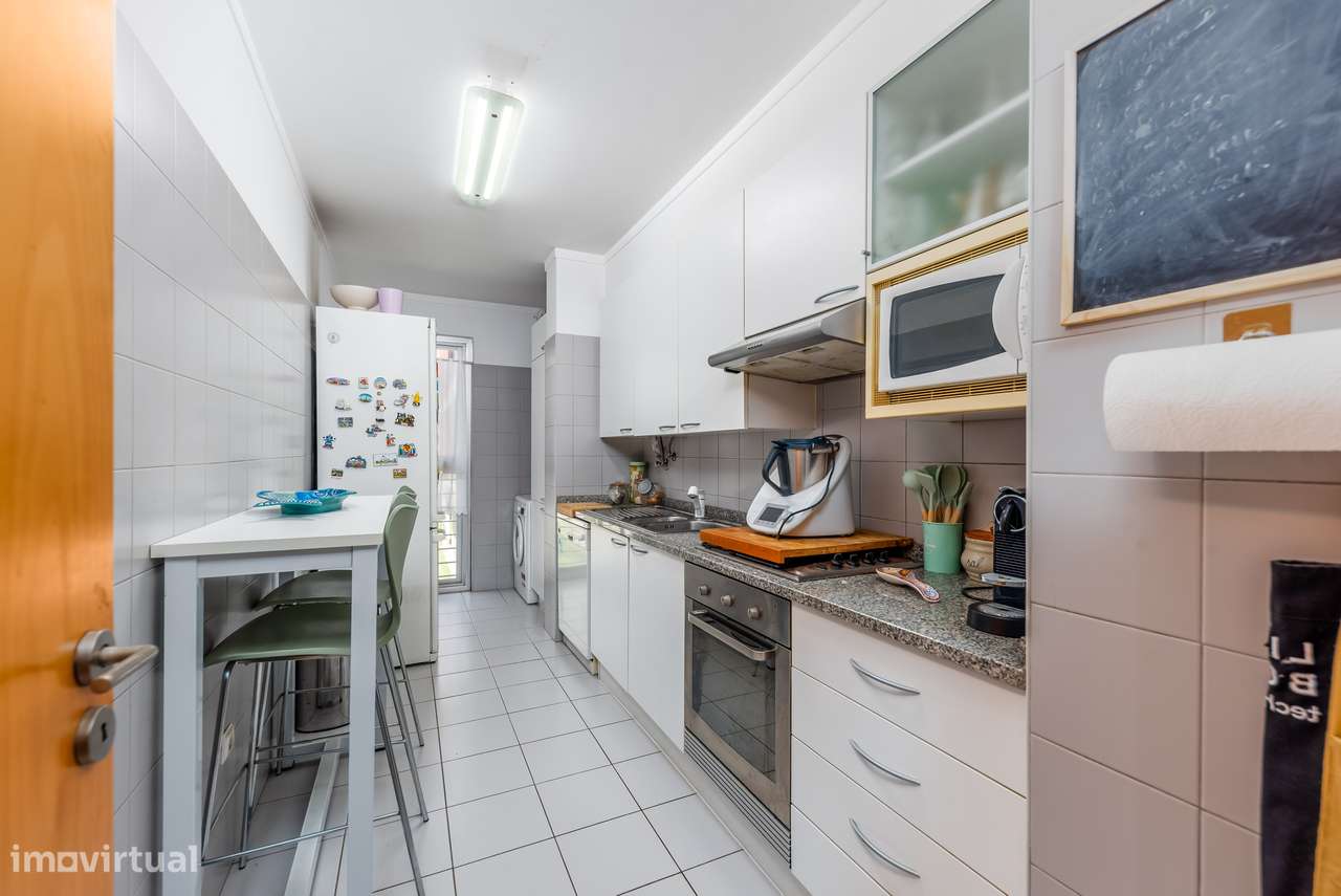 Condominio vigilância 24h | jardim | Estacionamento | Arrecadação-1