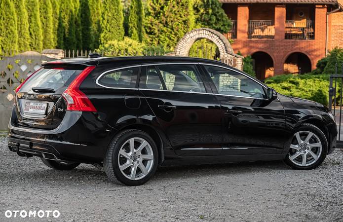 Volvo V60 D4 Momentum - 10