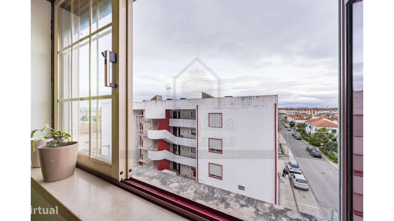 T3 com Garagem a 1 hora de Lisboa - Grande imagem: 5/43