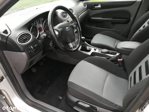 Ford Focus 1.6 Silver X - 16