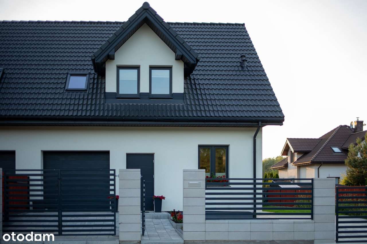 Wyjątkowy dom w Nowodworcach - bliźniak z 2023 roku-15