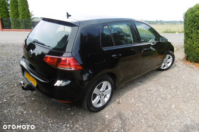 Volkswagen Golf 2.0 TDI SCR Comfortline - 6