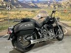 Harley-Davidson Softail Deluxe - 3