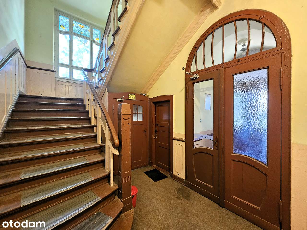 Oryginalne mieszkanie z potencjałem inwestycyjnym-0