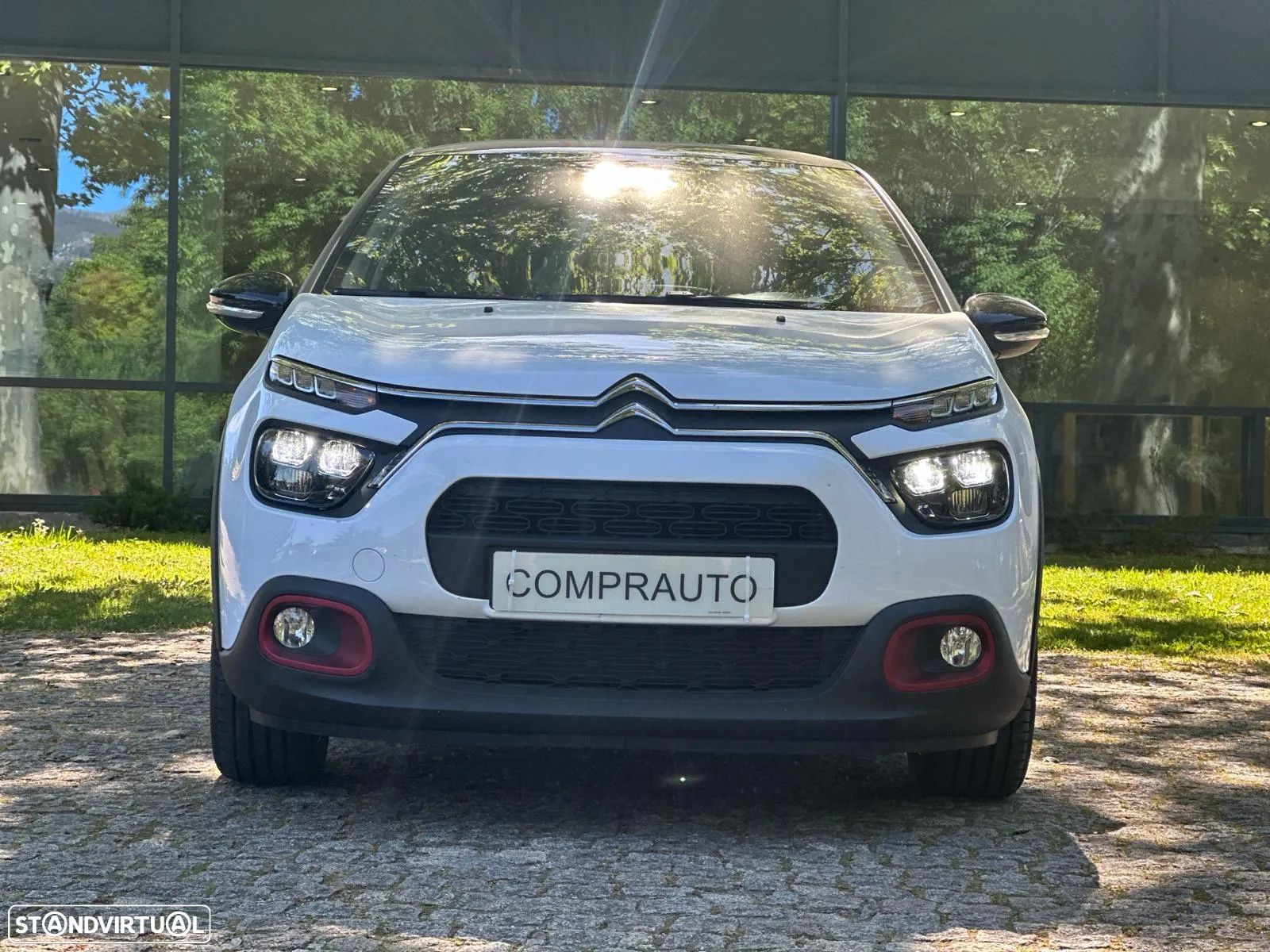 Citroën C3 1.2 PureTech C-Series - 1