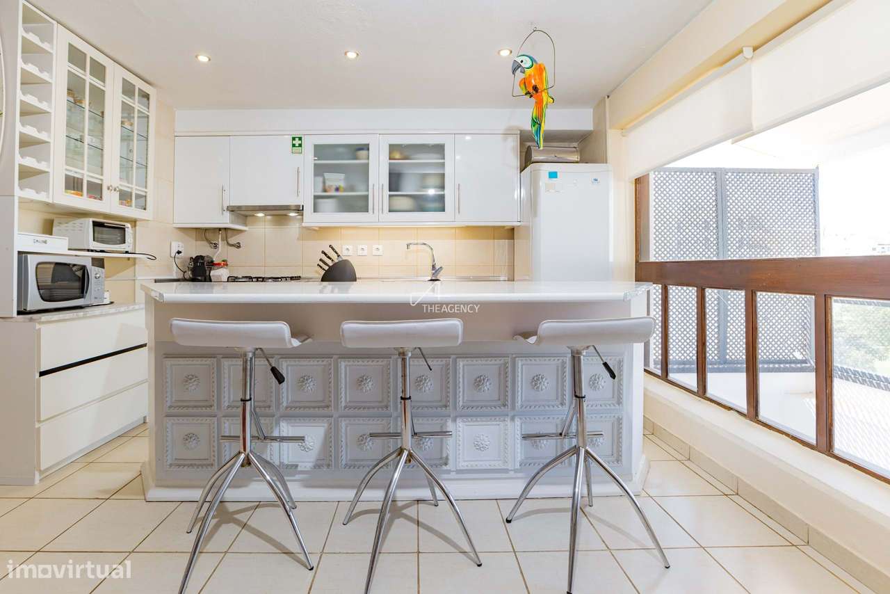Penthouse T3 com Piscina e Terraço junto à Marina e Praia de Vilamoura - Grande imagem: 5/26