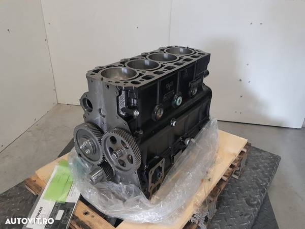 Motor KOMATSU S4D106 pentru buldoexcavator KOMATSU WB93/ WB97 - 1