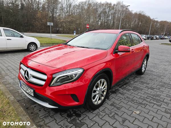 Mercedes-Benz GLA 200 - 17