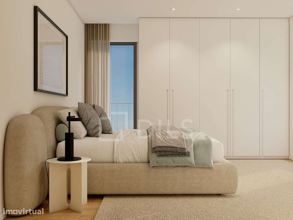 Apartamento T3 com varanda, junto à Alameda, Porto - Grande imagem: 2/24