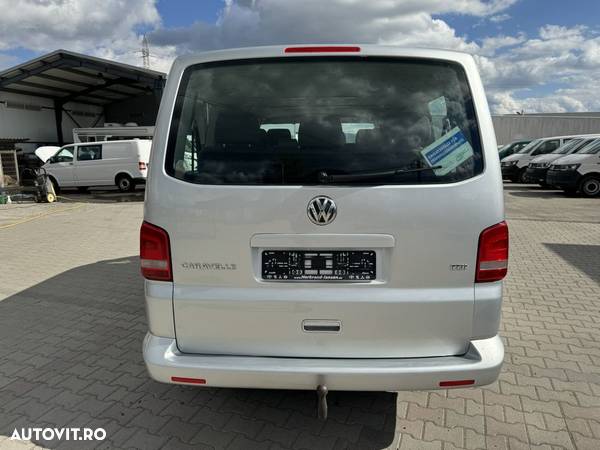 Volkswagen Caravelle - 9