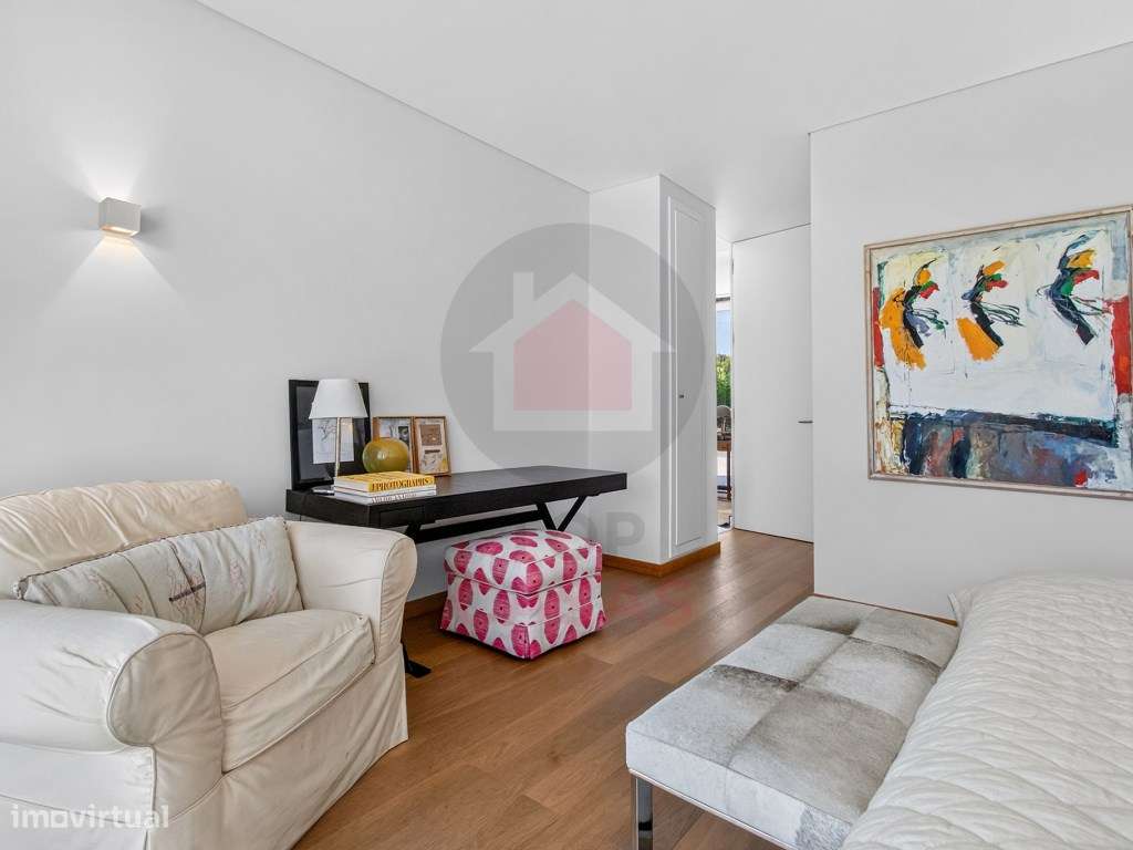Propriedade contemporânea que combina privacidade, arquitetura e na...-43