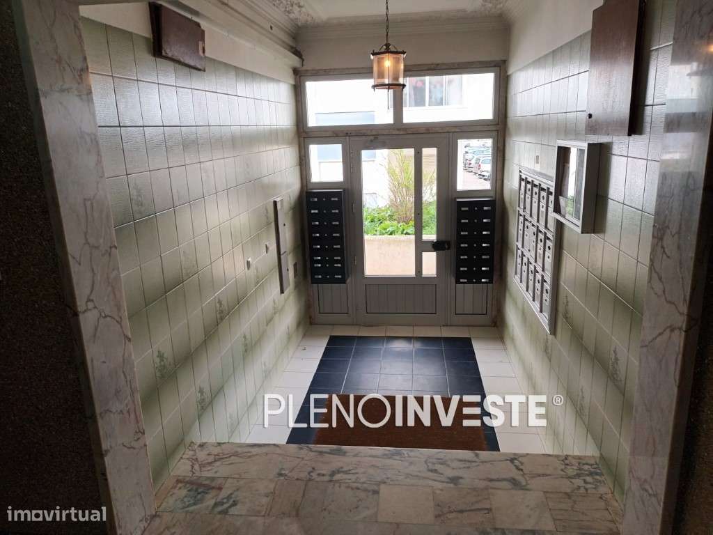 T2 com boas áreas na Arrentela-21