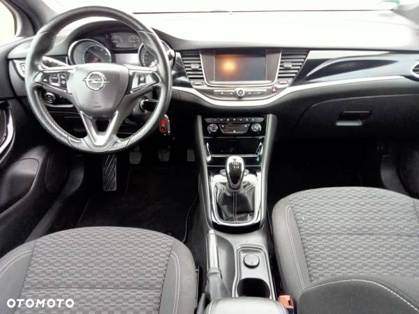 Opel Astra 1.4 Turbo Dynamic - 29