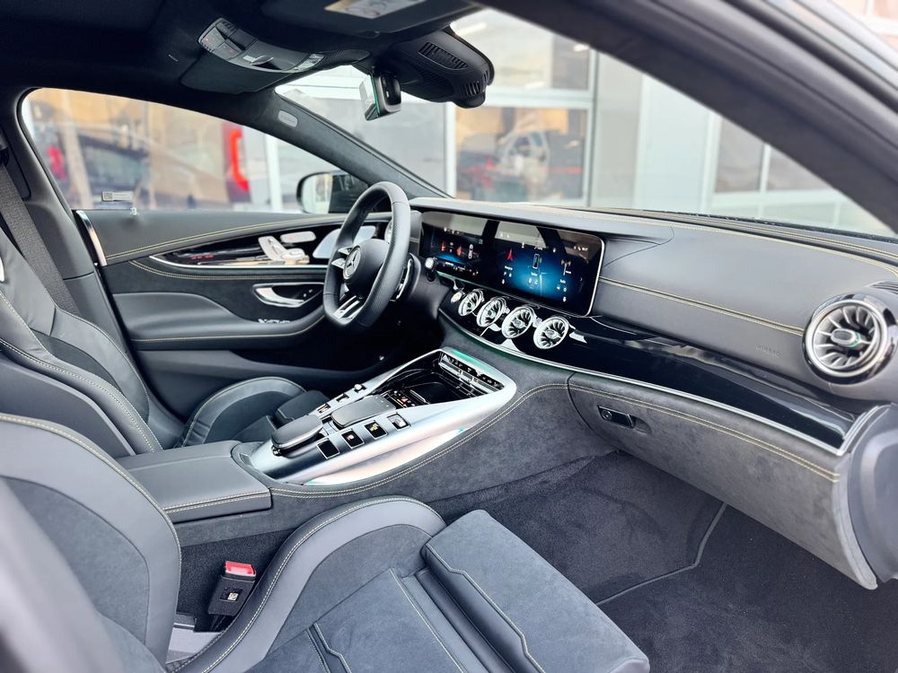 GT 63 4Matic+, Premium Plus, AMG Night II, Fotele AMG Performance