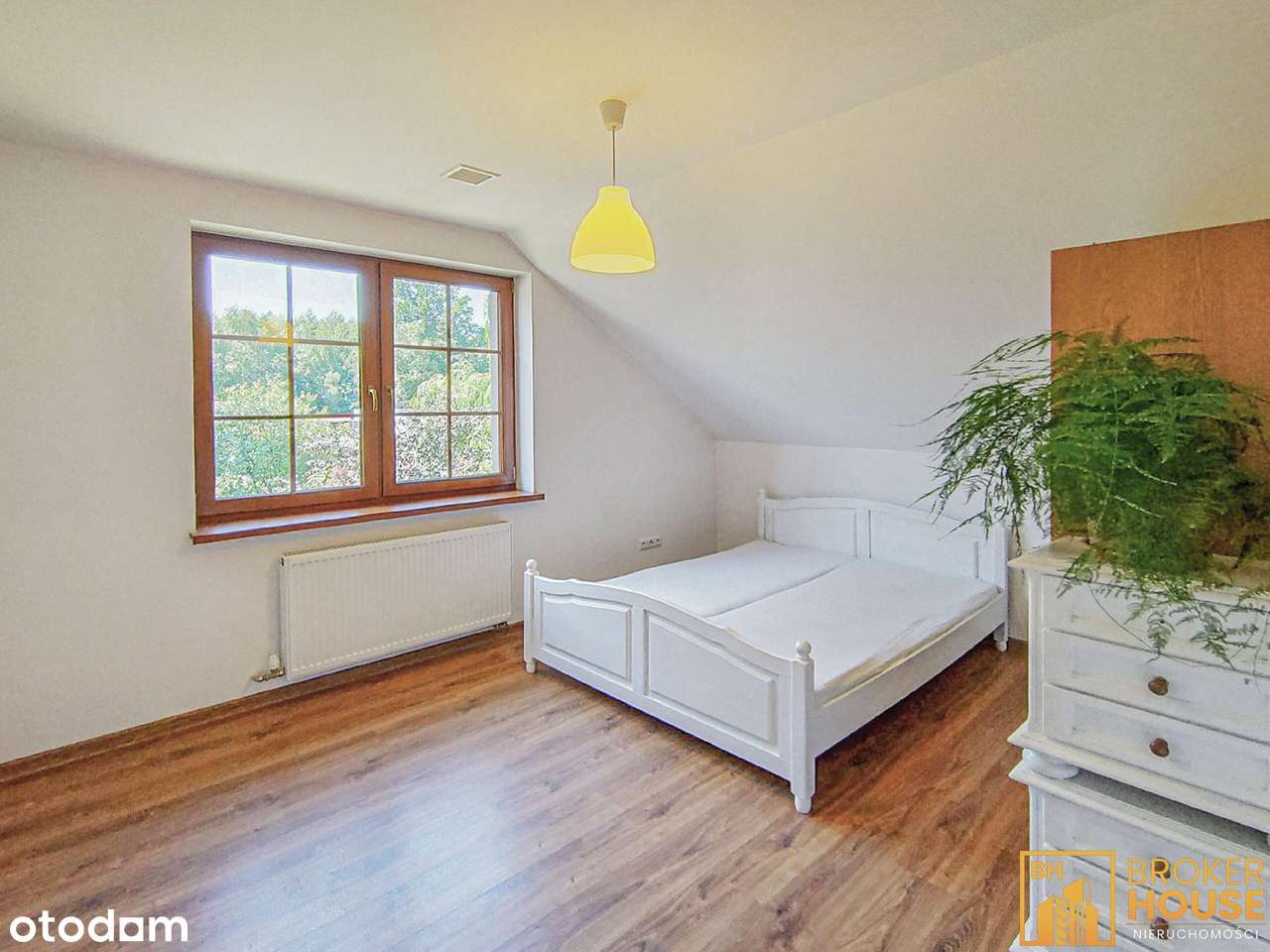 Wyjątkowy dom na dużej działce- Ciepielowice-12