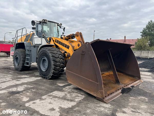 Liebherr L586 2plus2 - 1