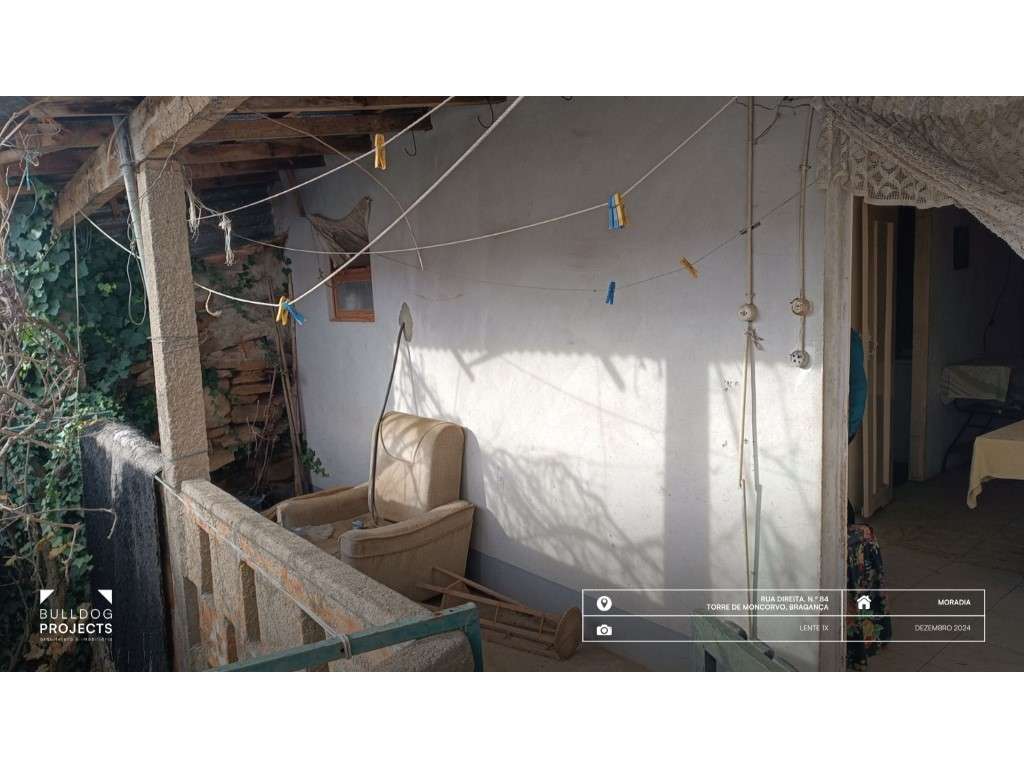 Moradia com 9 assoalhadas na Rua Direita, Carviçais-31