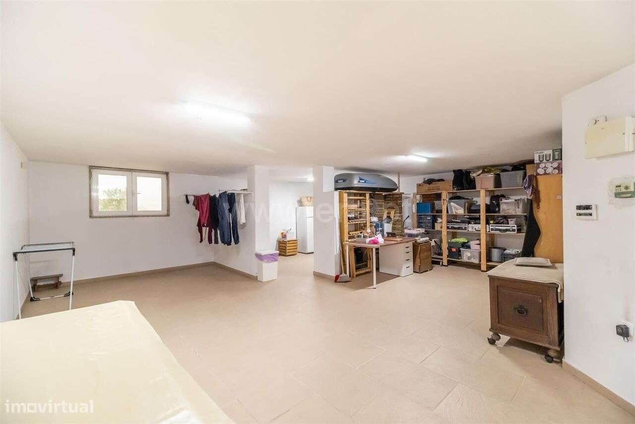 Moradia em Banda T4 / Fundão, Fundão-17