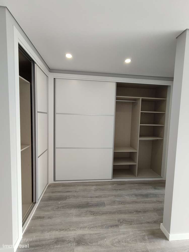Oferta 1% do valor de aquisição - Moradia T2 com Piscina e Garagem-24