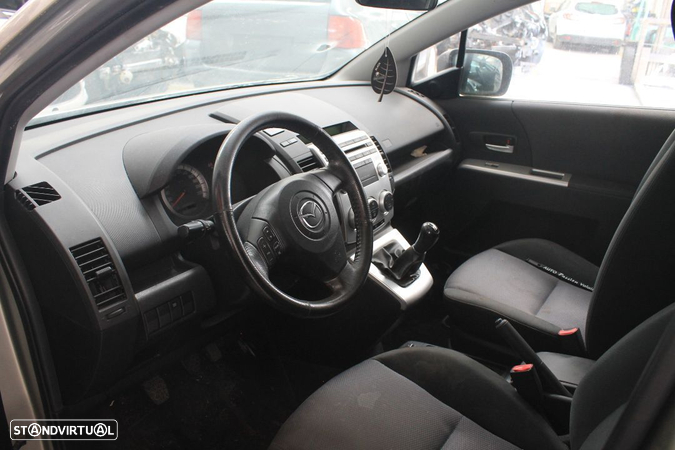 Mazda 5 - 5